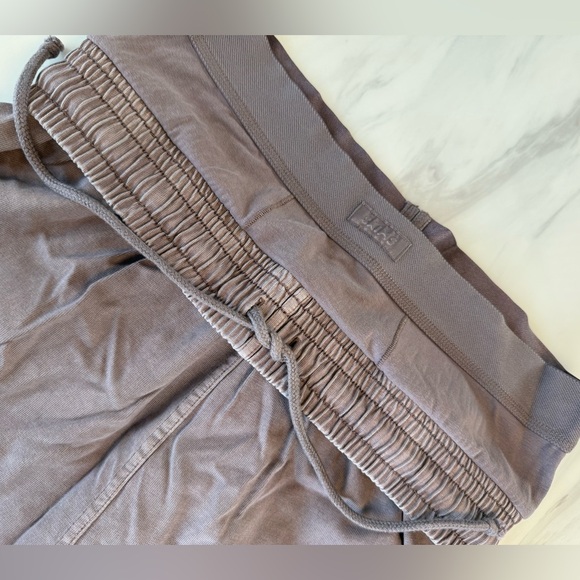 Skims OUTDOOR JERSEY DOUBLE WAISTBAND PANT - Picture 3 of 4